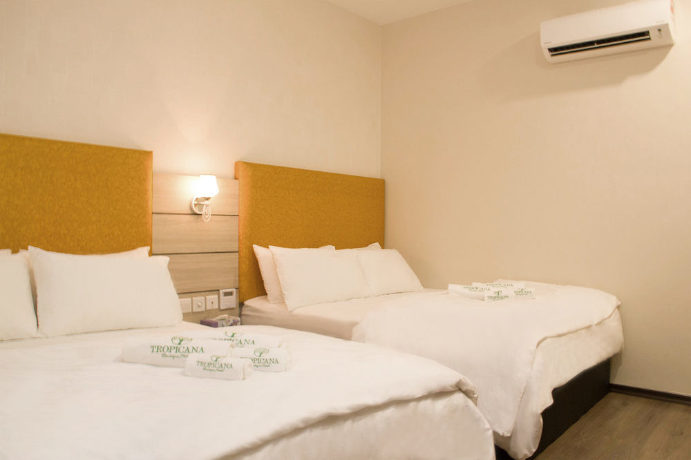 Tropicana Homestay Muar Exterior foto