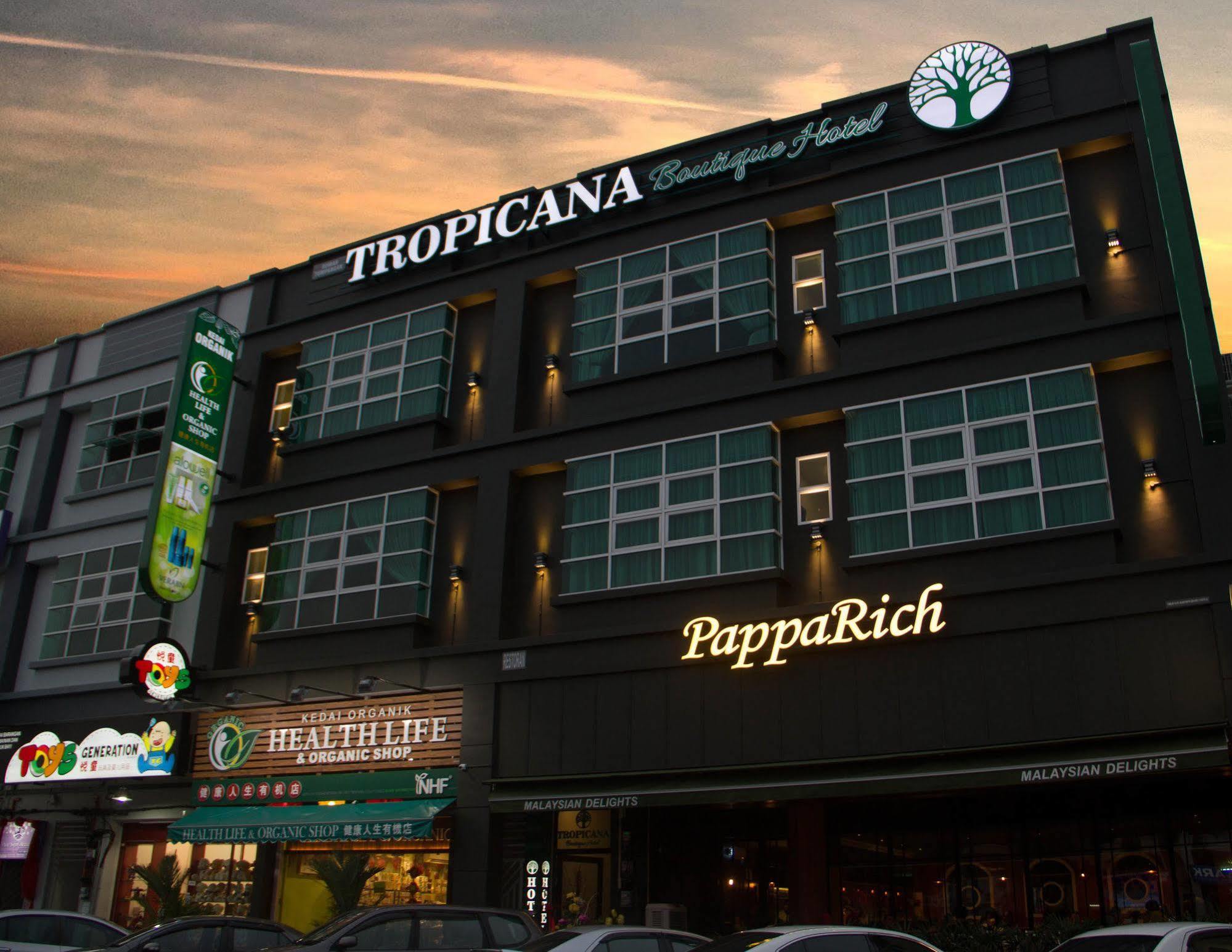 Tropicana Homestay Muar Exterior foto