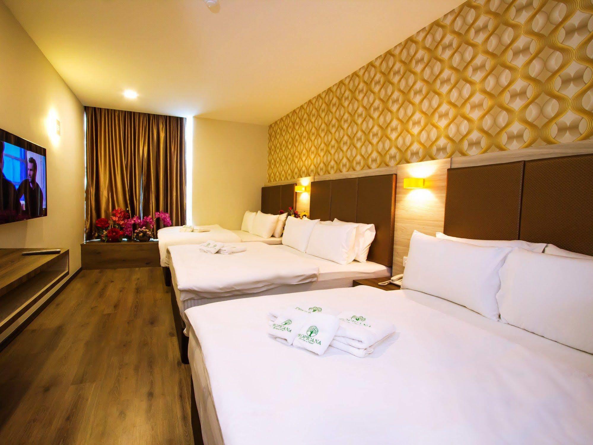Tropicana Homestay Muar Exterior foto