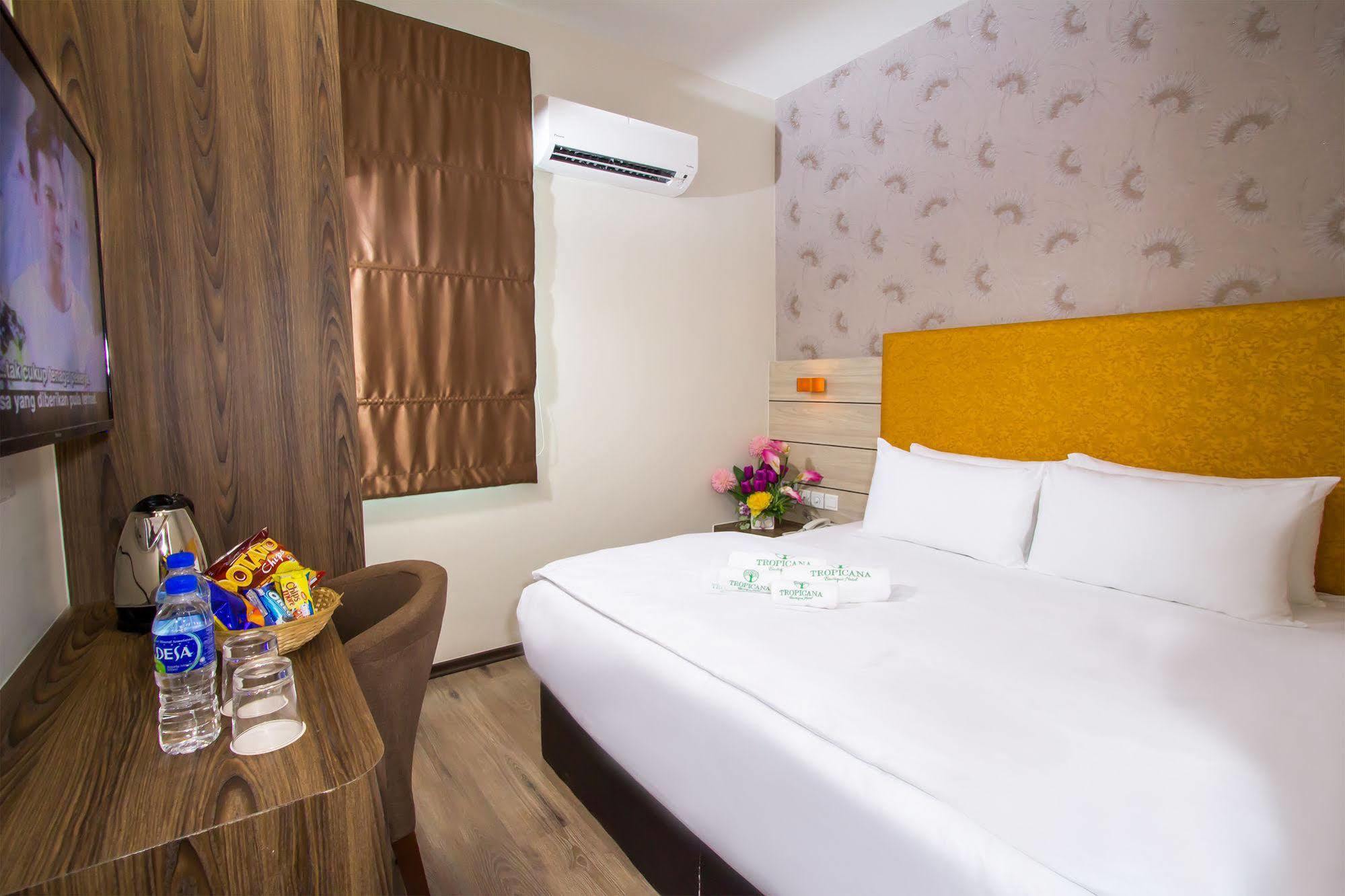 Tropicana Homestay Muar Exterior foto
