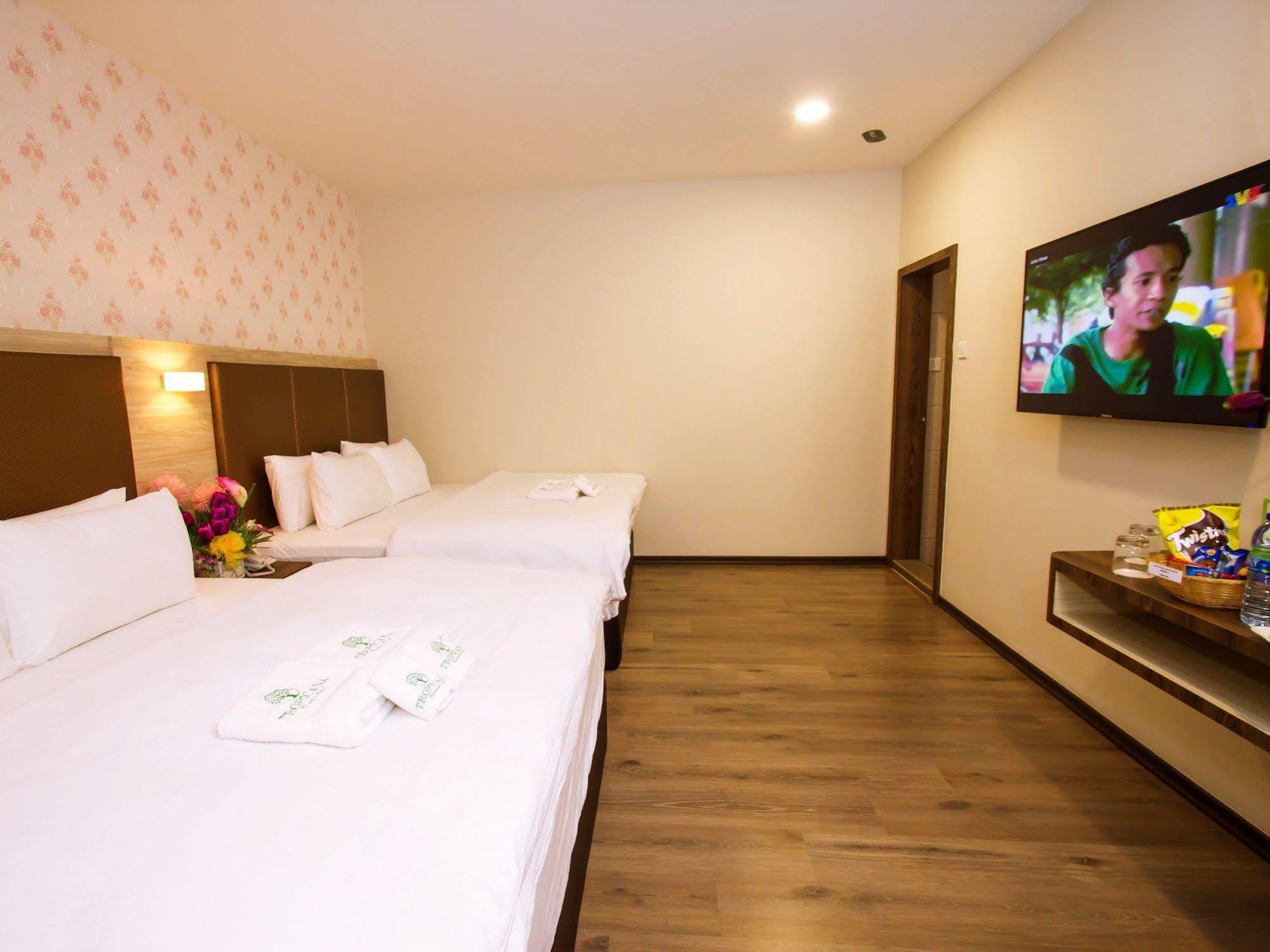 Tropicana Homestay Muar Exterior foto
