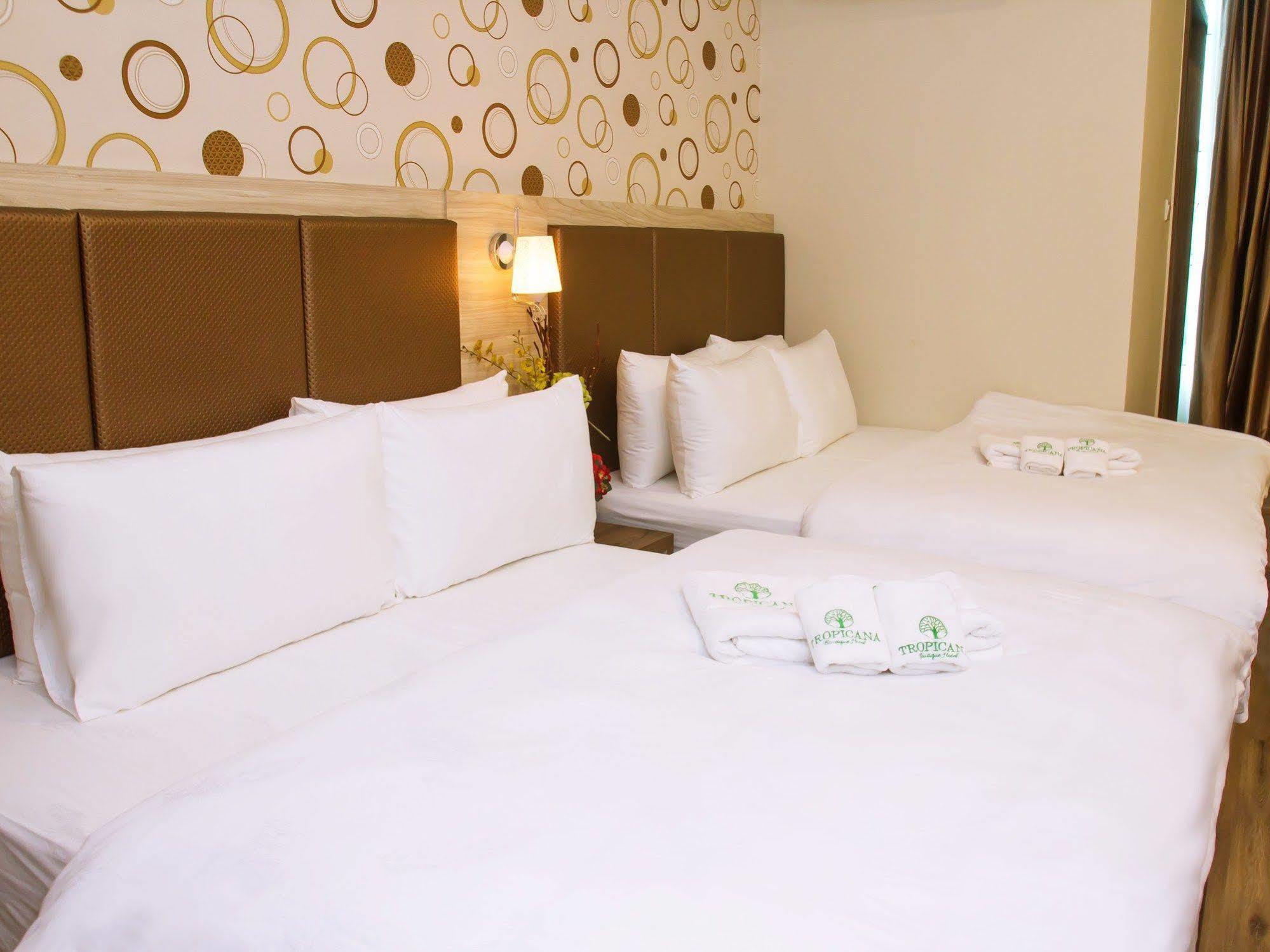 Tropicana Homestay Muar Exterior foto